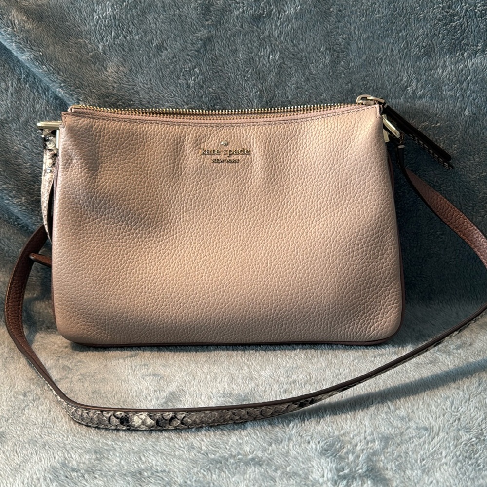 Kate Spade crossbody in a neutral tone color.